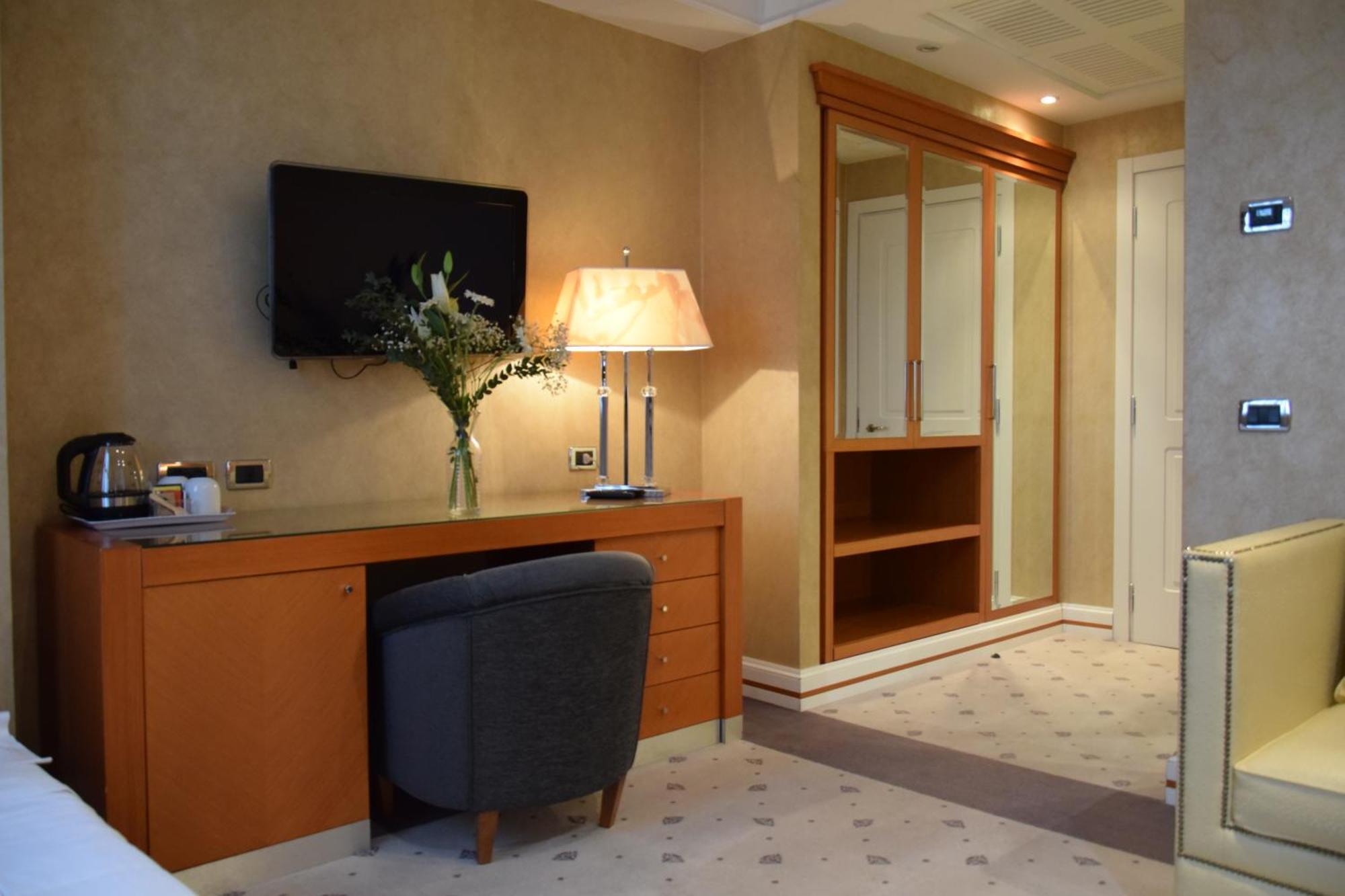 Hotel Perusia Перуджа Екстер'єр фото