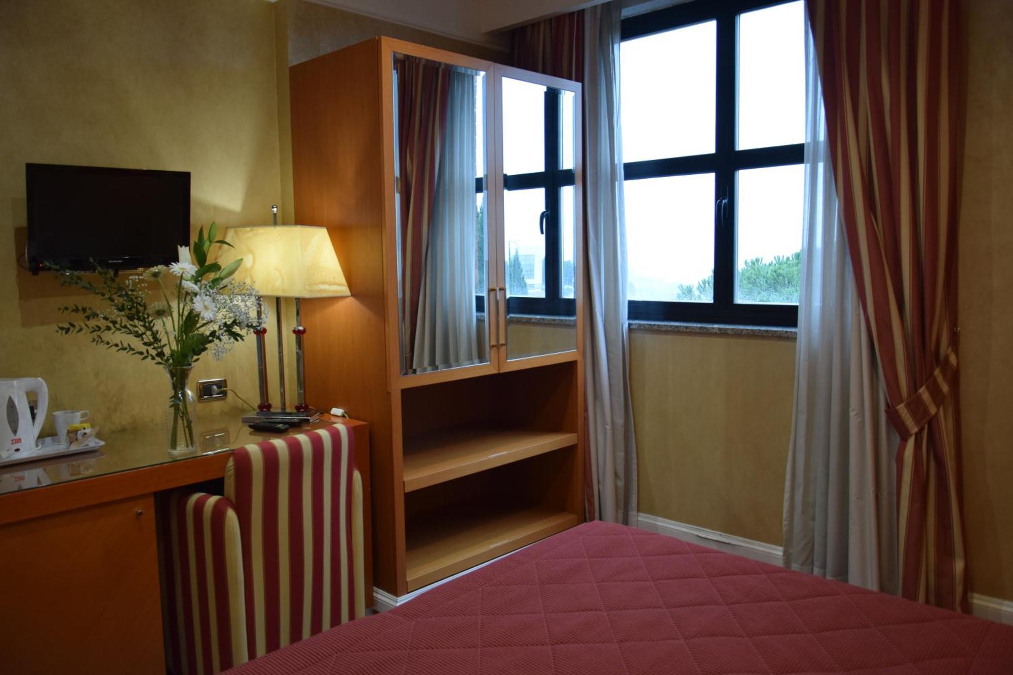 Hotel Perusia Перуджа Екстер'єр фото
